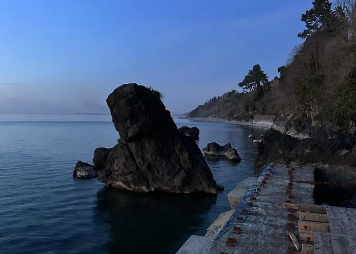 Agora Sundeck Tsikhisdziri