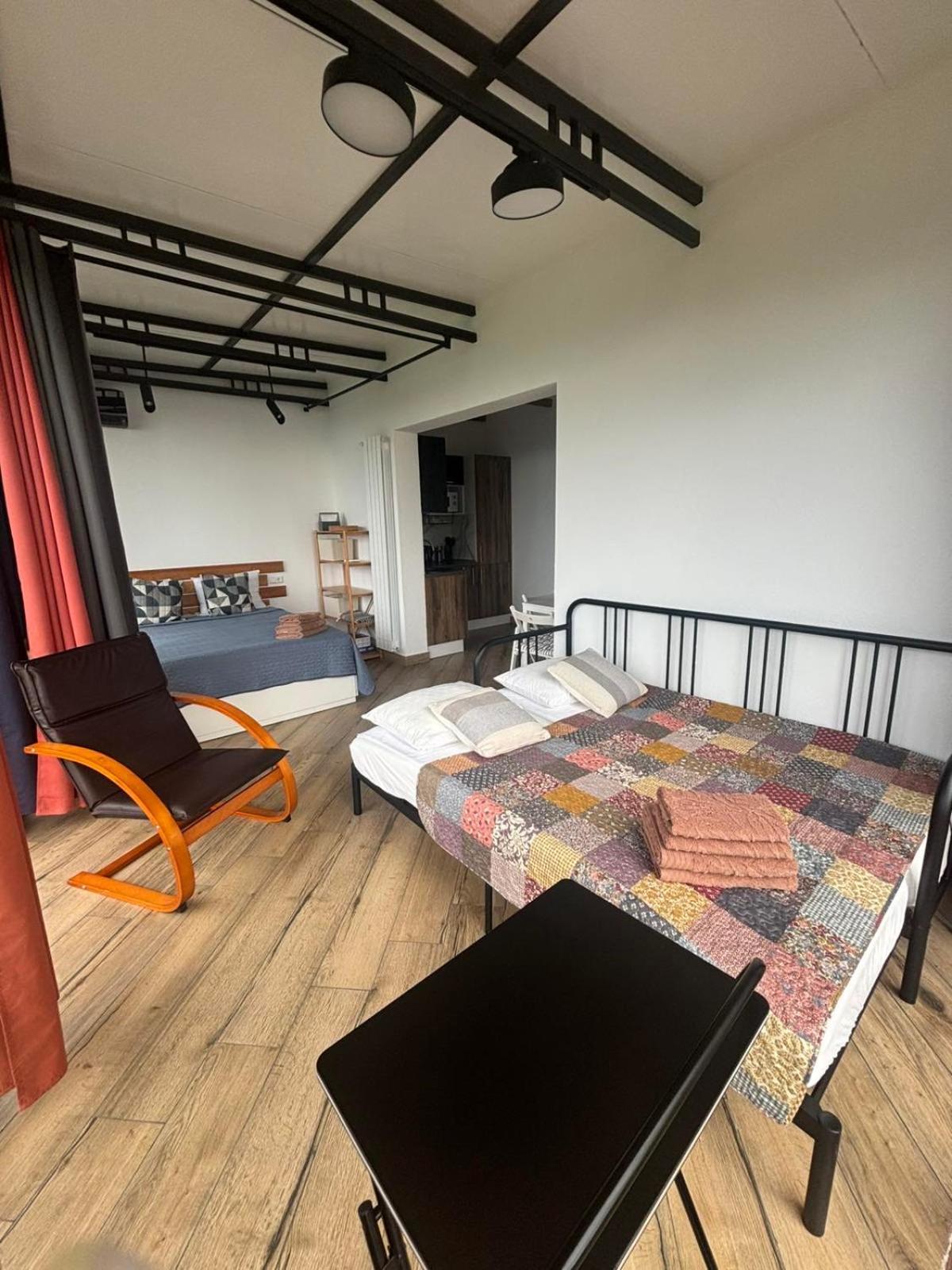 Agora Sundeck